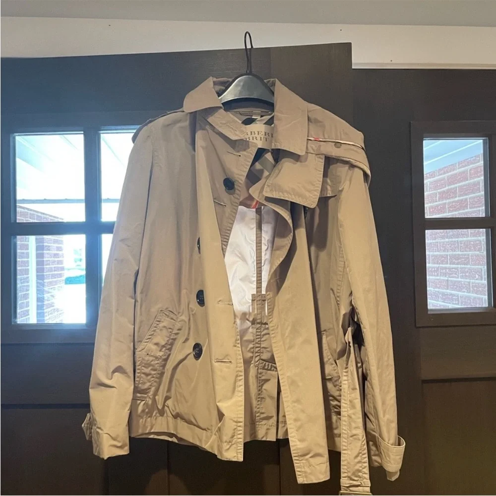 Burberry Double-Breasted Tan Trench Coat - Picture 2 of 10